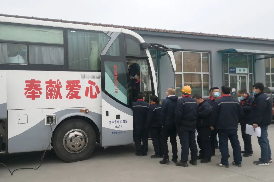 擼起袖子為生命“加油”！山東匯鑫開展無(wú)償獻(xiàn)血活動(dòng)