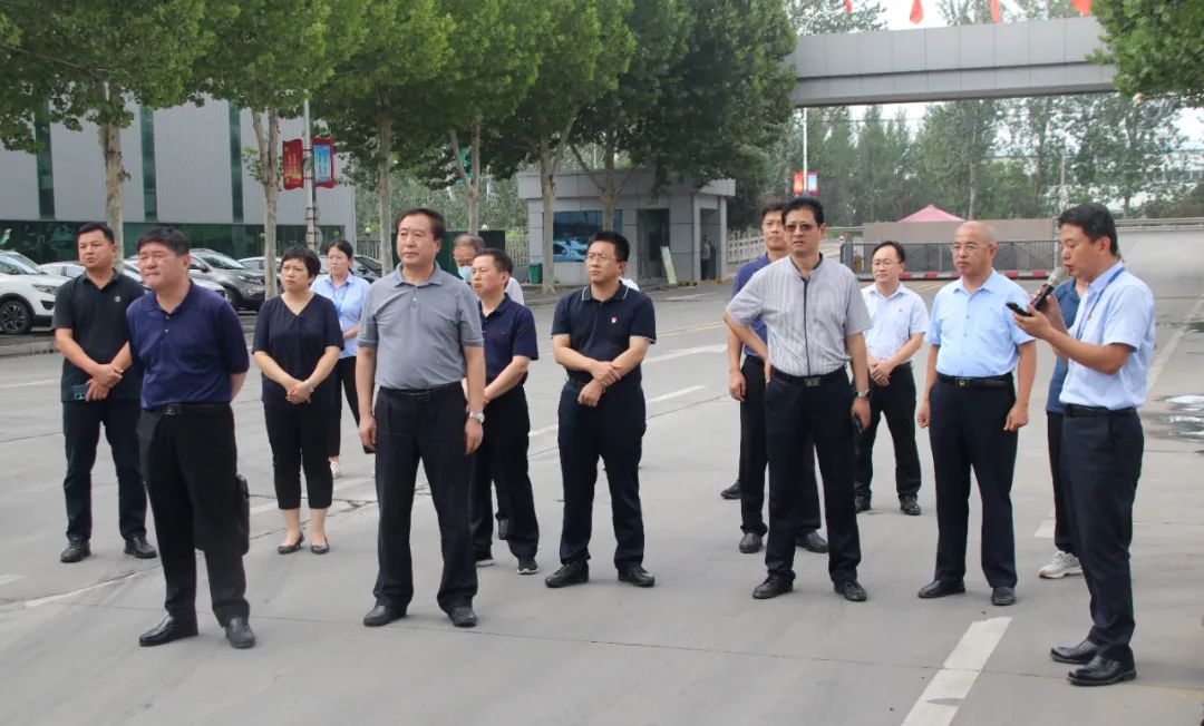 省市場監(jiān)督管理局個體私營企業(yè)黨建觀摩團(tuán)到眾鑫發(fā)視察指導(dǎo)